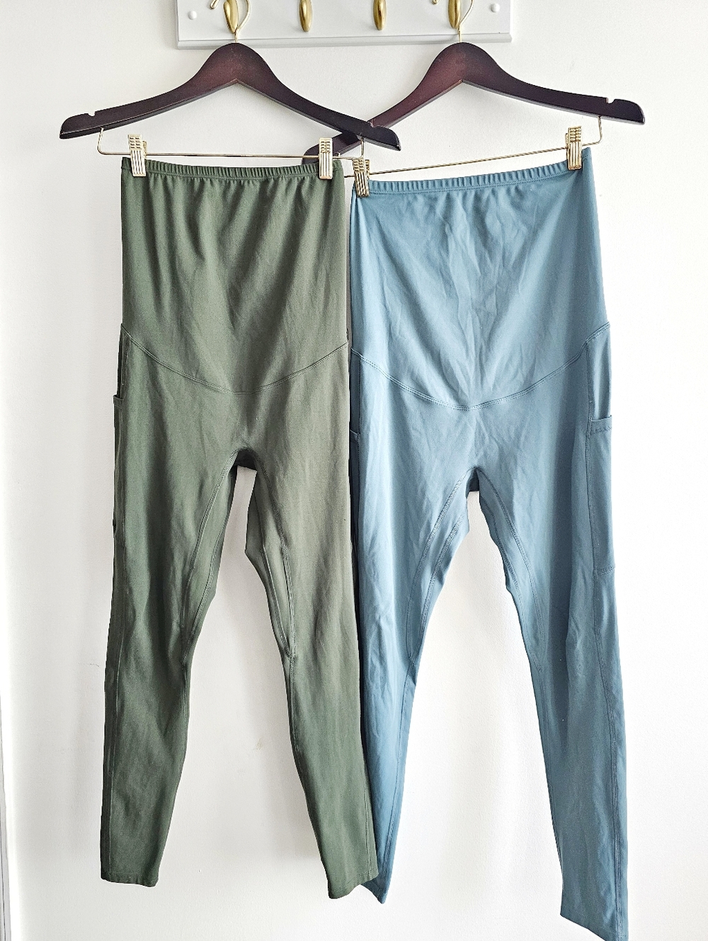 Poshdivah Maternity Leggings Bundle M High Rise Over Belly Pockets Yoga